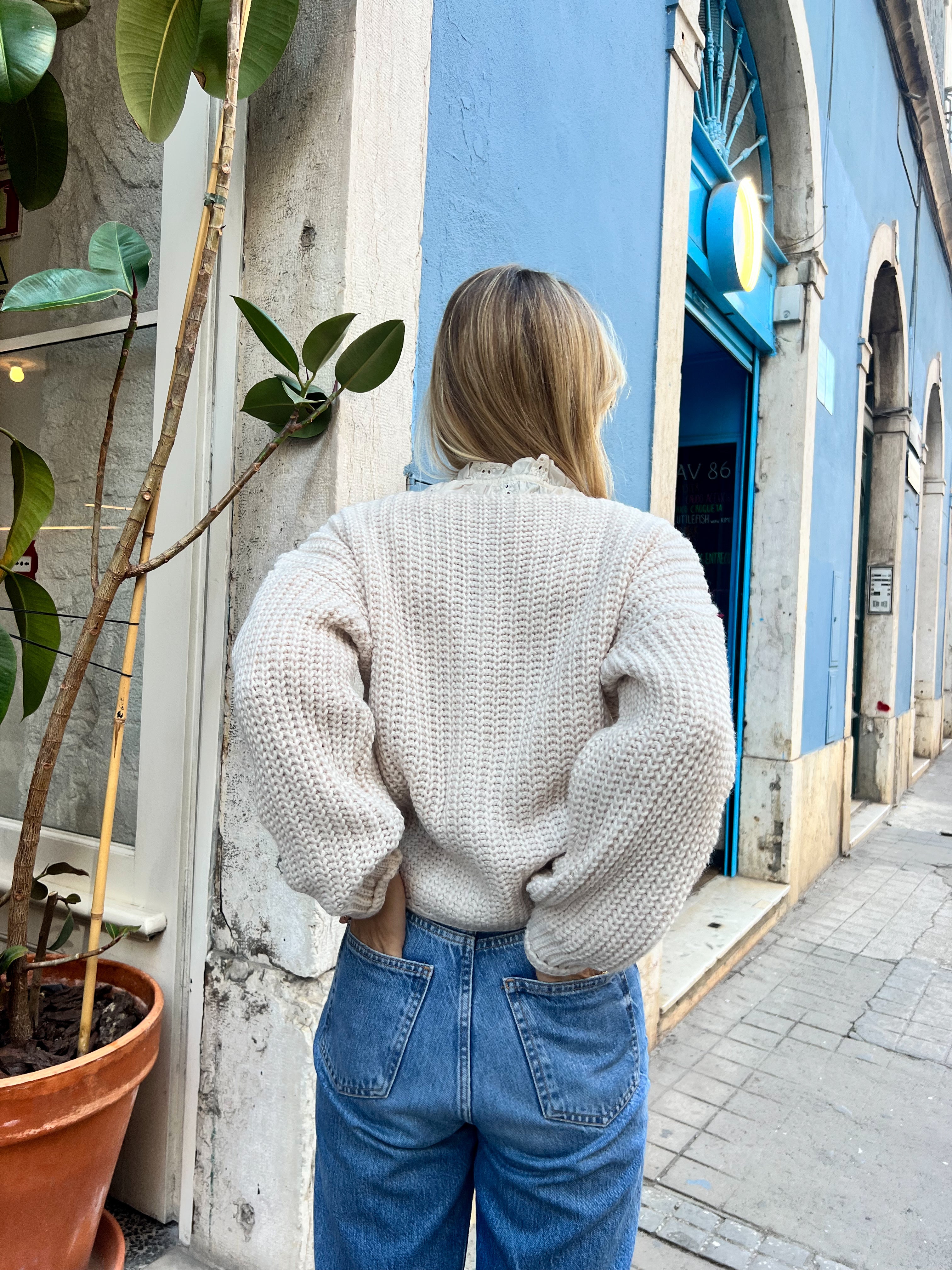 BEIGE THICK CARDIGAN