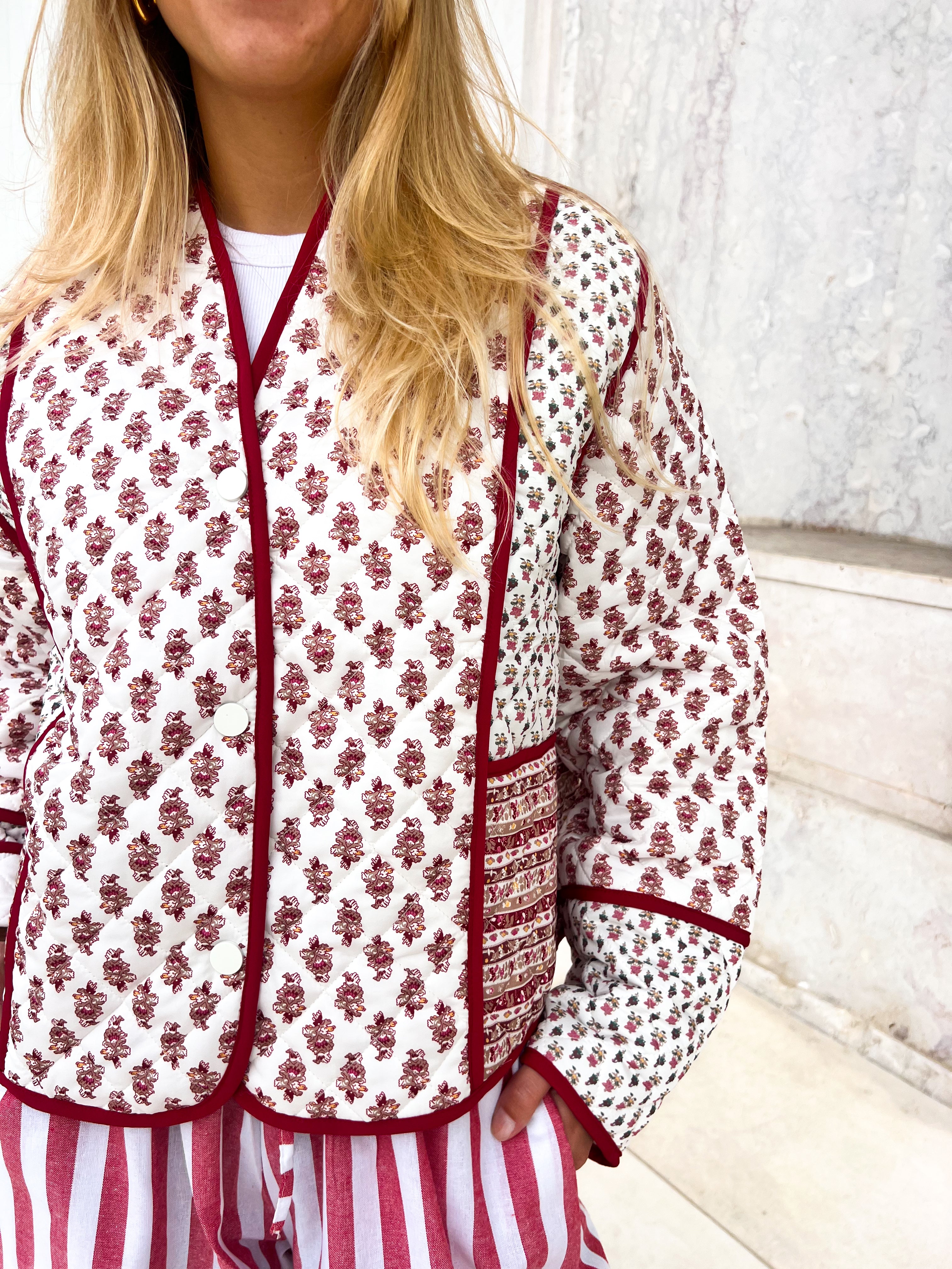 BORDEAUX PUFFED JACKET