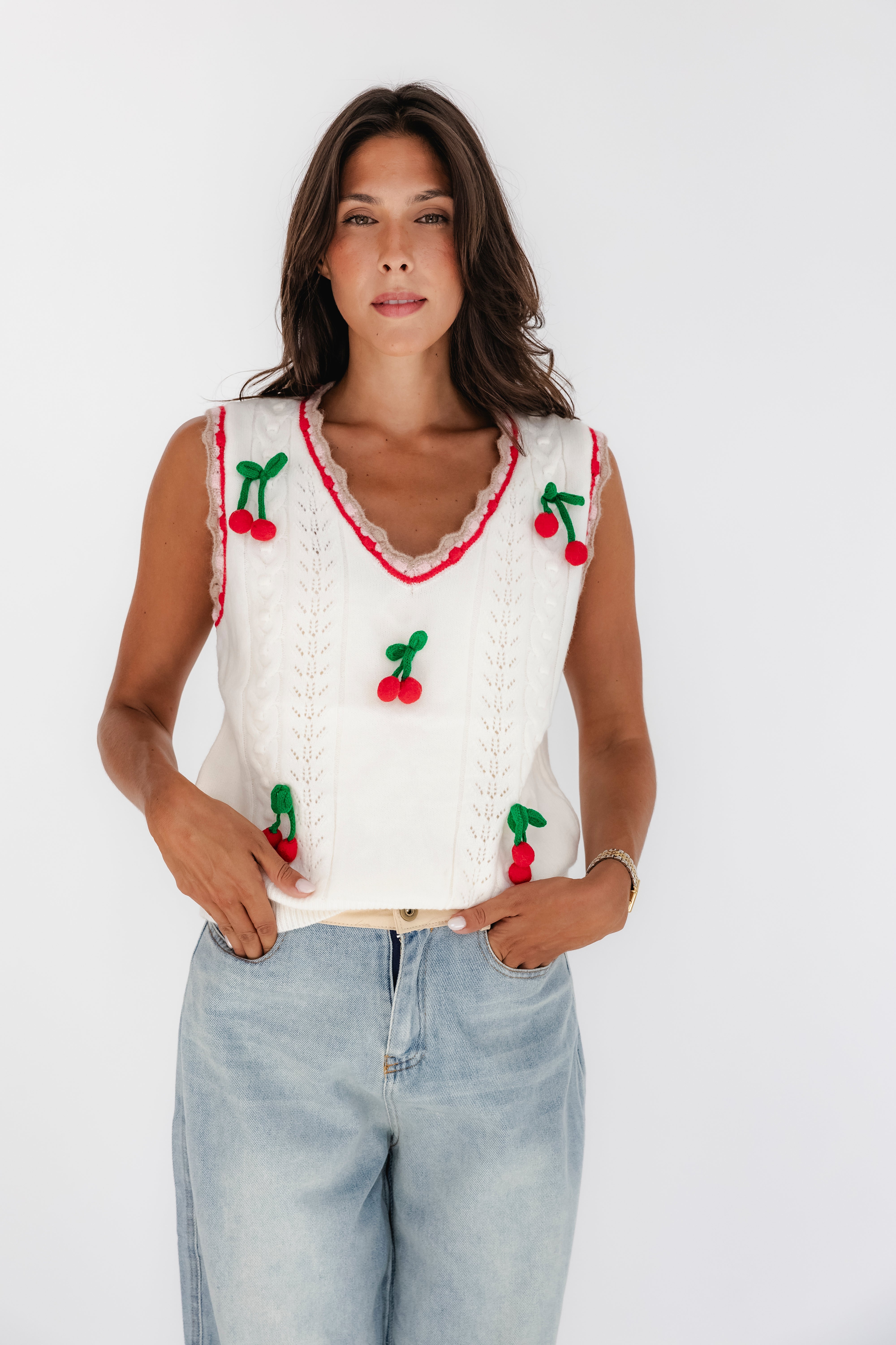 CHERRY KNIT VEST