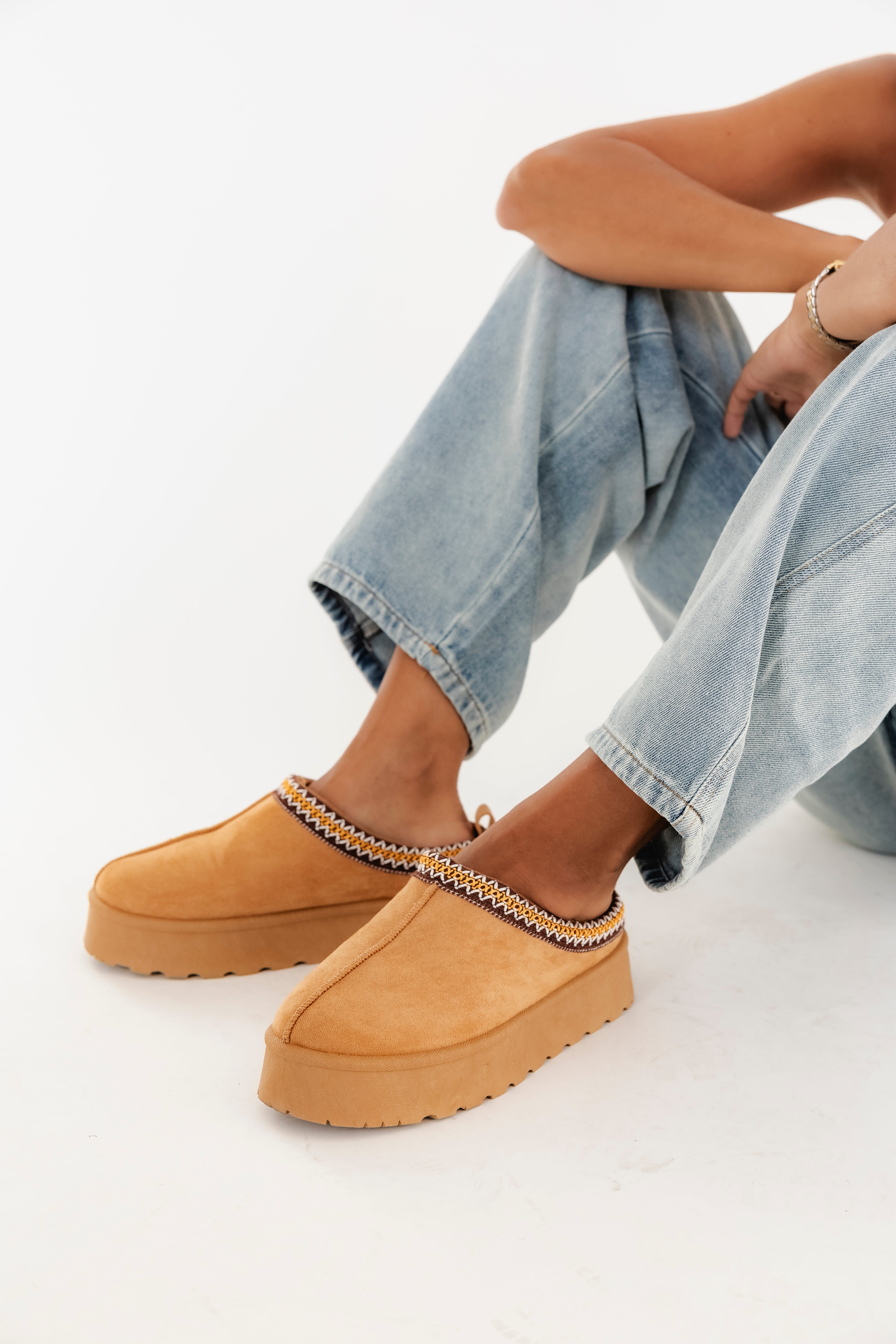 CAMEL PLATFORM CLOGS