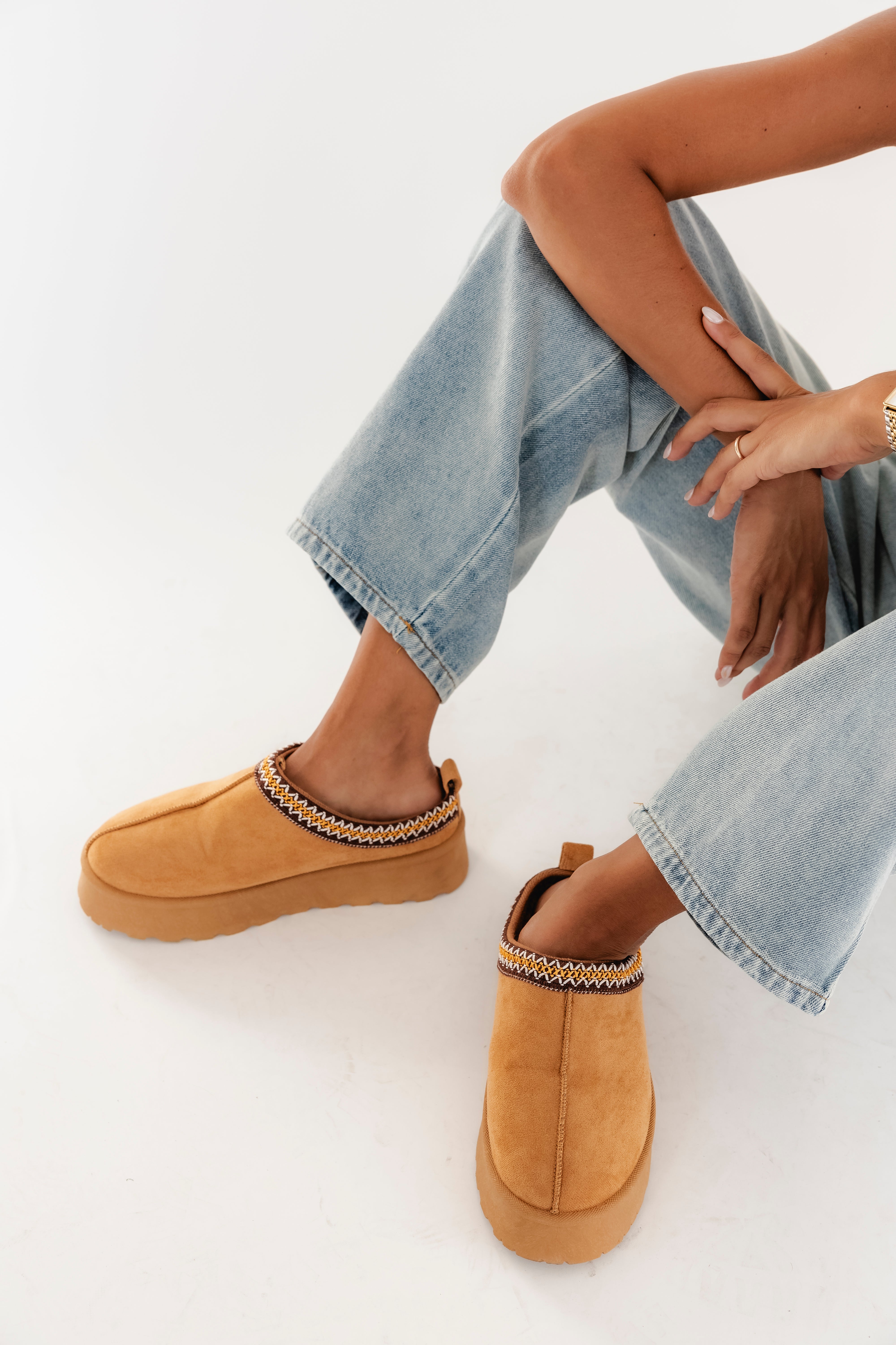 CAMEL PLATFORM CLOGS