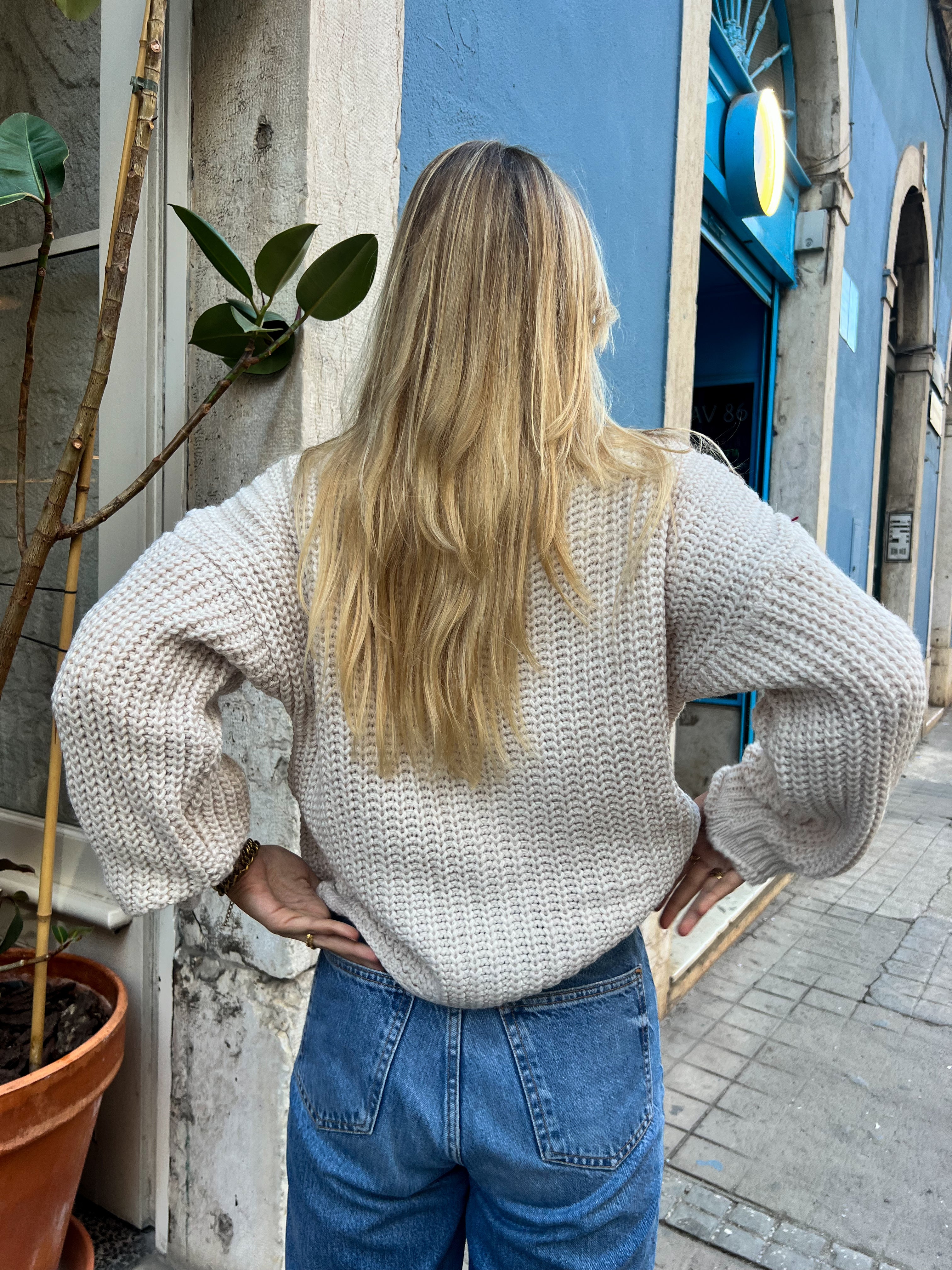 BEIGE THICK CARDIGAN